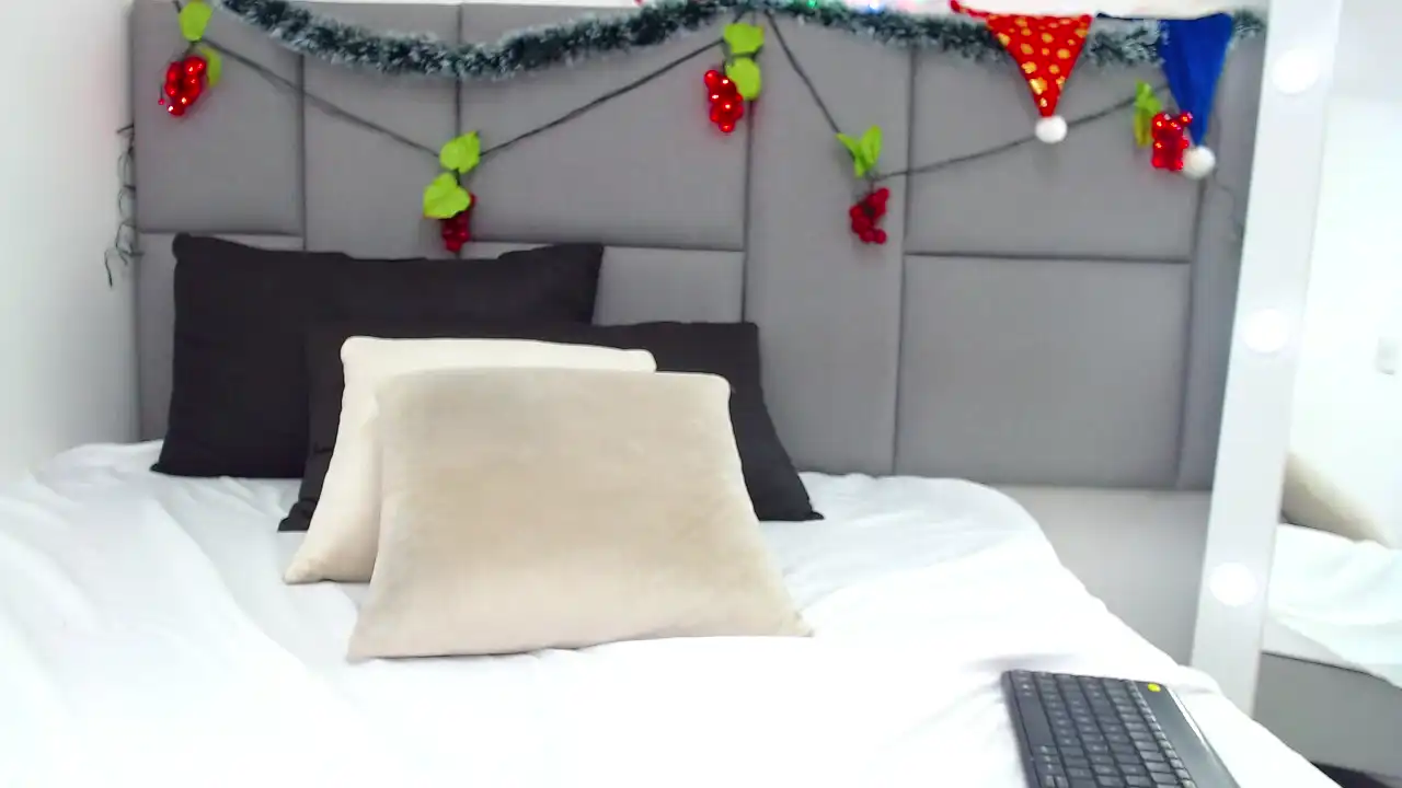 Charlotterouse – XlovecamLive Video Recording – 2025 03-20 12:28:19
