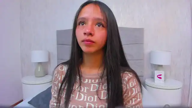 Kloethompson – XlovecamLive Video Recording – 2025 02-25 00:18:33