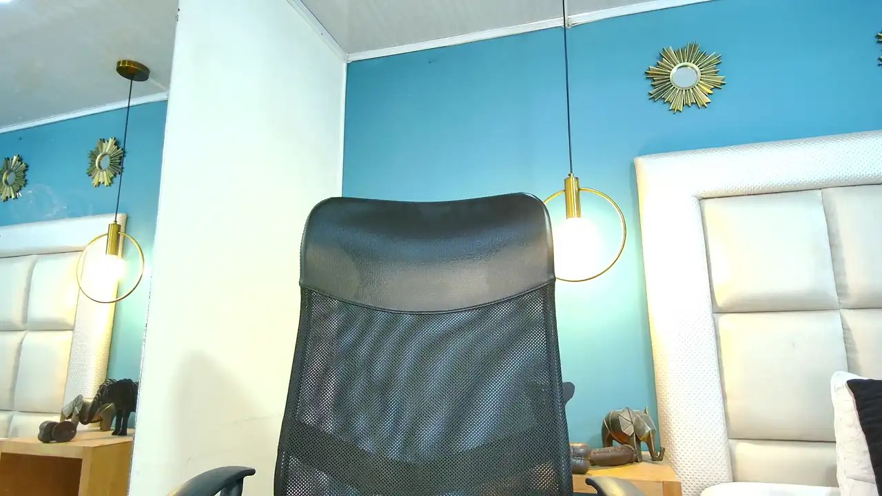 Missary – XlovecamLive Video Recording – 2025 06-09 00:22:02