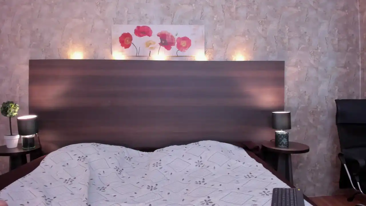 Annecasanova – XlovecamLive Video Recording – 2025 04-20 03:24:44