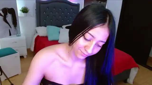 Valeriehang – XlovecamLive Video Recording – 2025 04-27 22:09:54