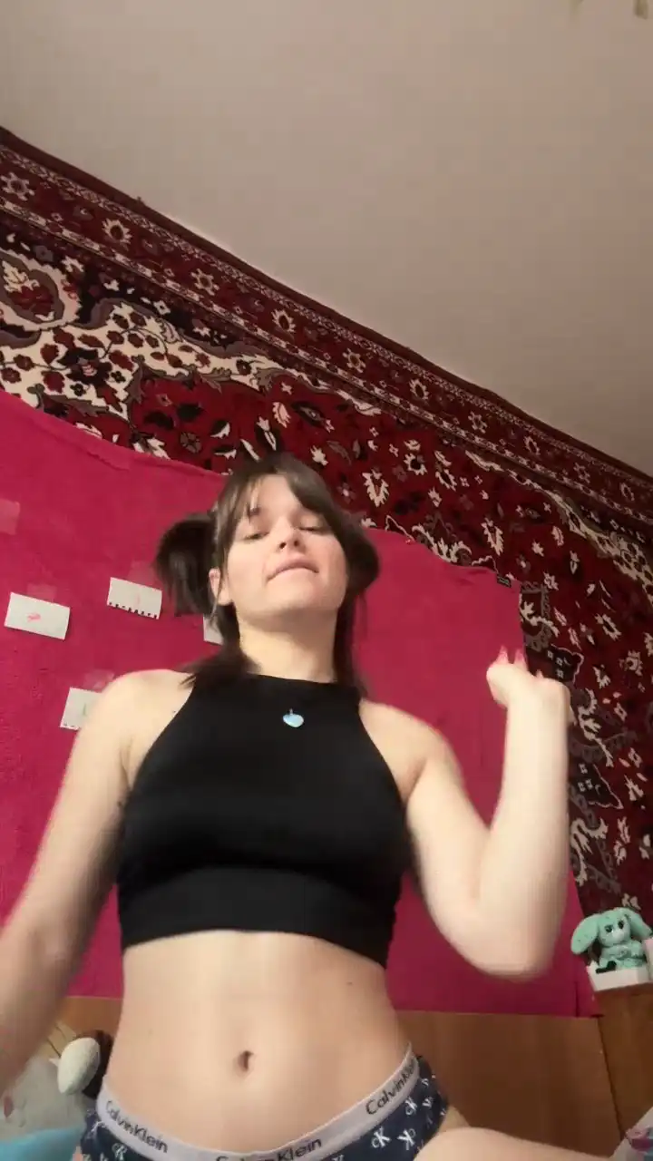 Herliossa – XlovecamLive Video Recording – 2025 06-14 21:54:55