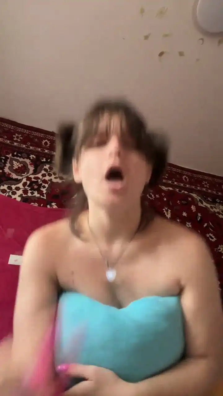 Herliossa – XlovecamLive Video Recording – 2025 03-22 19:18:23