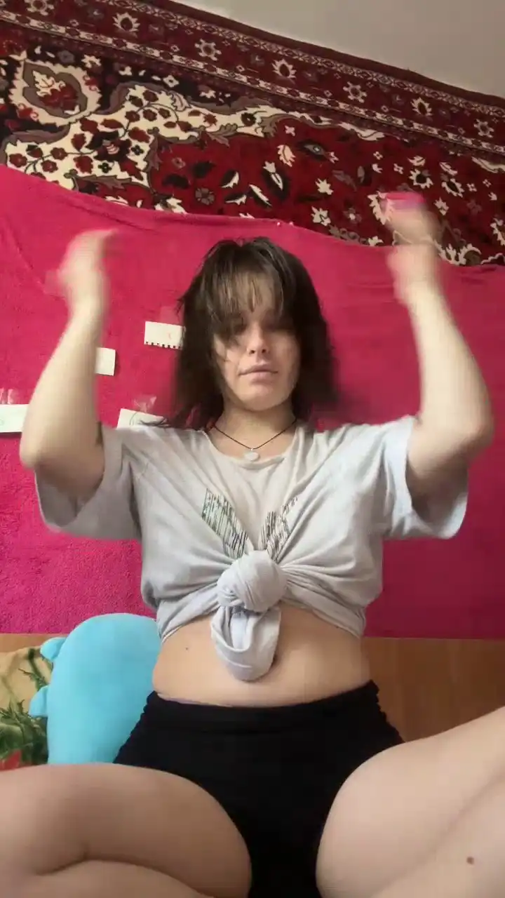 Herliossa – XlovecamLive Video Recording – 2025 03-22 08:52:41