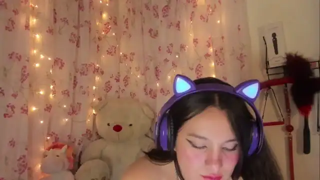 Milladrew – XlovecamLive Video Recording – 2025 03-06 19:52:25