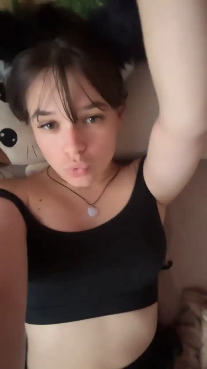 Herliossa – XlovecamLive Video Recording – 2025 01-20 09:28:35