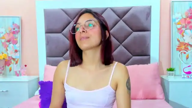 Saarahjones – XlovecamLive Video Recording – 2025 06-21 02:02:05