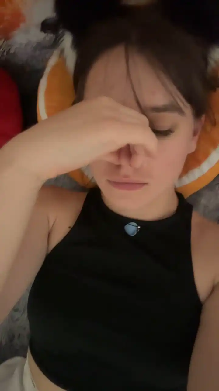 Herliossa – XlovecamLive Video Recording – 2025 05-01 18:38:54