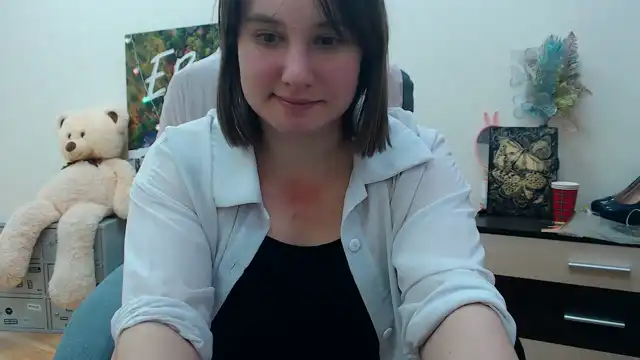 Ladybi – XlovecamLive Video Recording – 2024 12-25 15:12:30