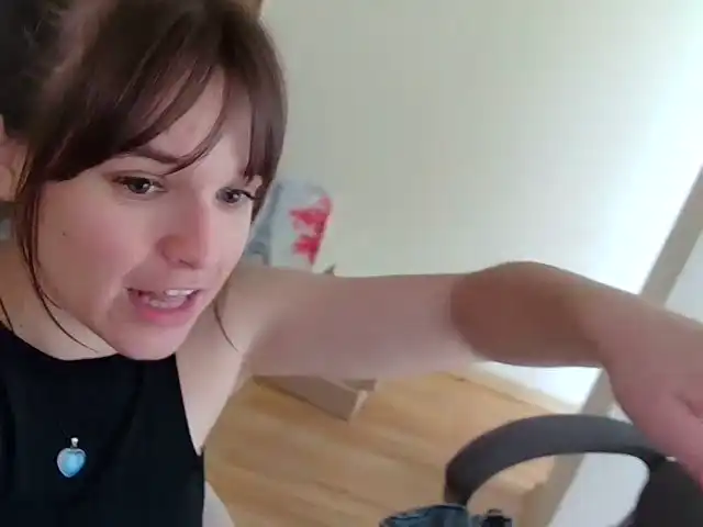 Herliossa – XlovecamLive Video Recording – 2025 01-21 22:07:04