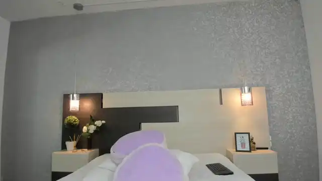 Christiegarcia – XlovecamLive Video Recording – 2025 02-18 02:37:40