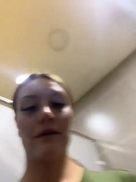 Missary – XlovecamLive Video Recording – 2025 04-17 19:20:41