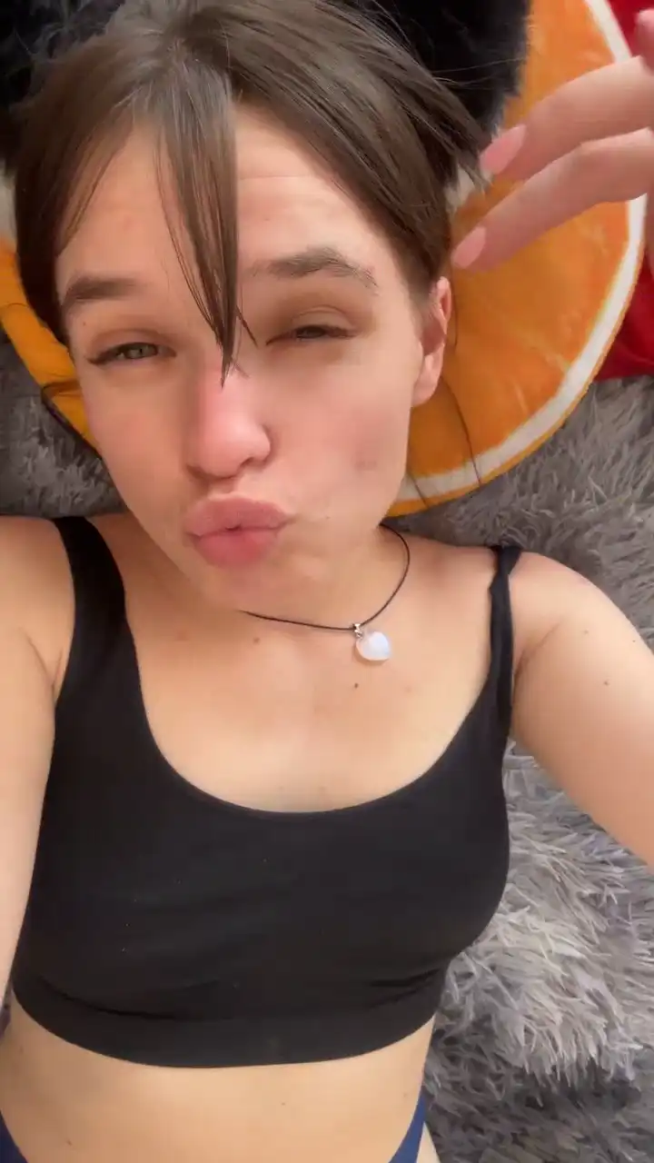 Herliossa – XlovecamLive Video Recording – 2025 06-06 14:17:43