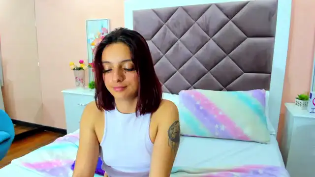 Saarahjones – XlovecamLive Video Recording – 2024 06-27 22:00:45