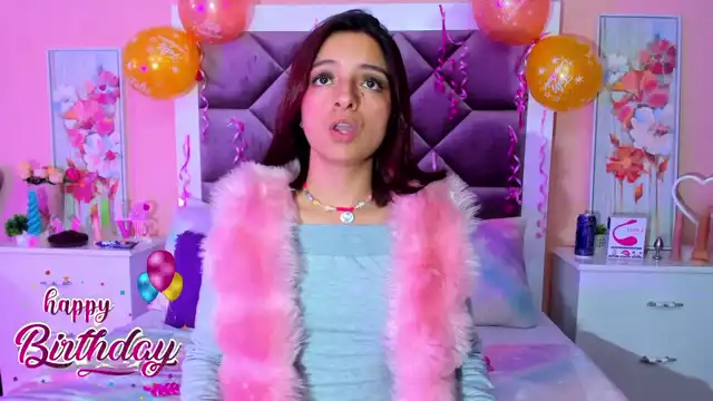 Saarahjones – XlovecamLive Video Recording – 2025 04-20 18:33:13