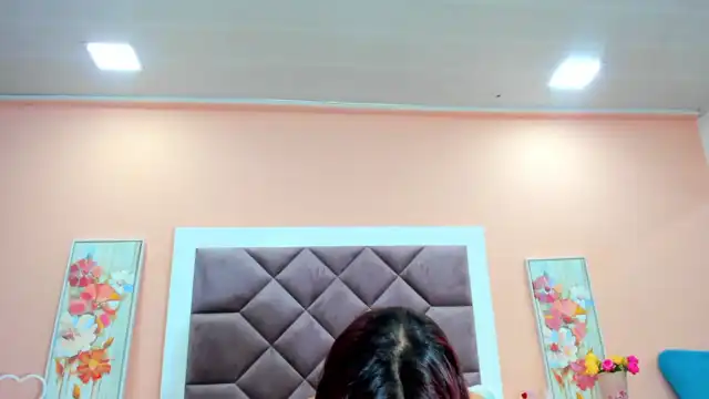 Saarahjones – XlovecamLive Video Recording – 2025 06-01 04:27:34