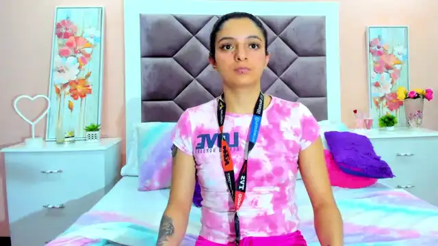 Saarahjones – XlovecamLive Video Recording – 2025 03-10 03:41:14