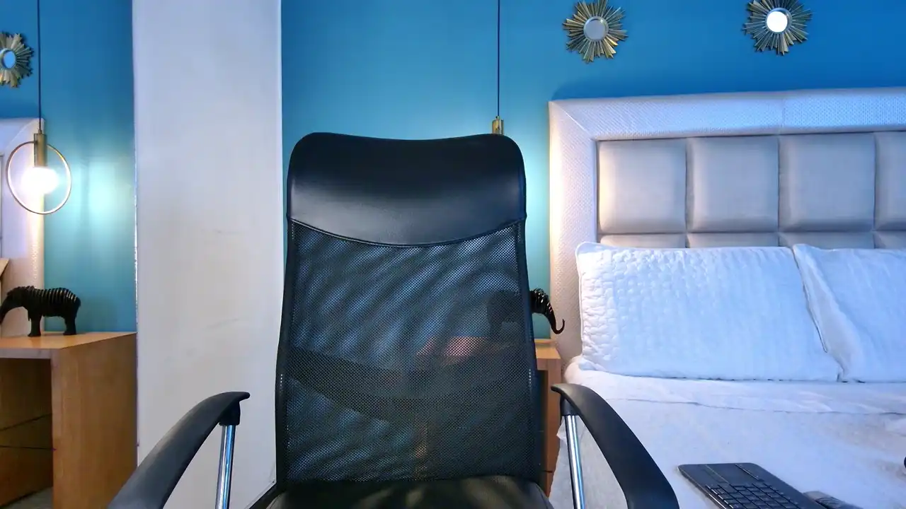 Missary – XlovecamLive Video Recording – 2025 01-03 23:11:53