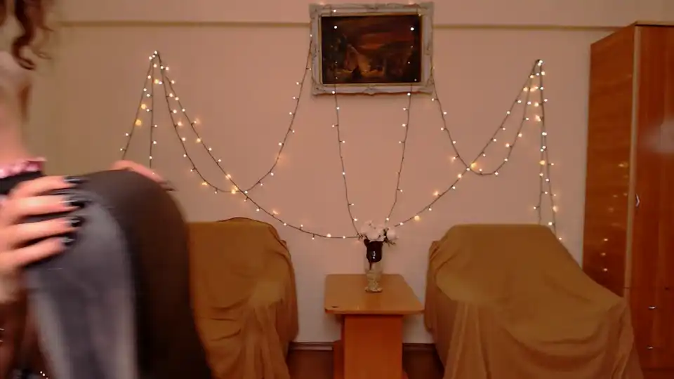 Vievienneclemente – XlovecamLive Video Recording – 2025 05-07 11:49:20