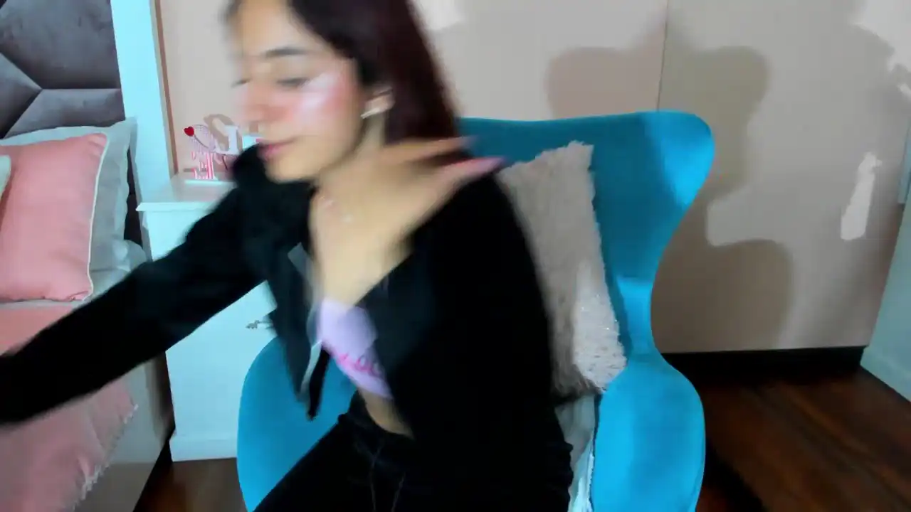 Saarahjones – XlovecamLive Video Recording – 2025 03-20 15:06:43