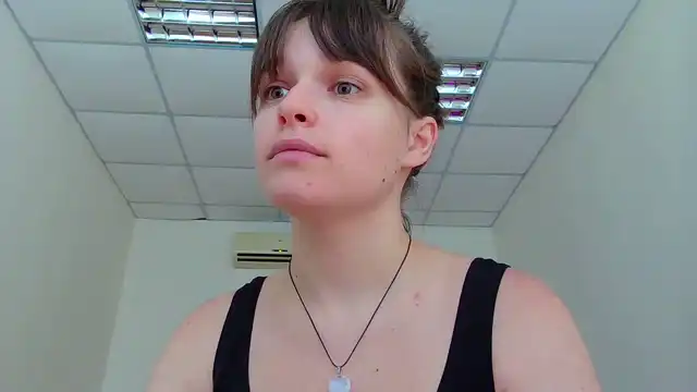 Herliossa – XlovecamLive Video Recording – 2025 04-23 00:01:35